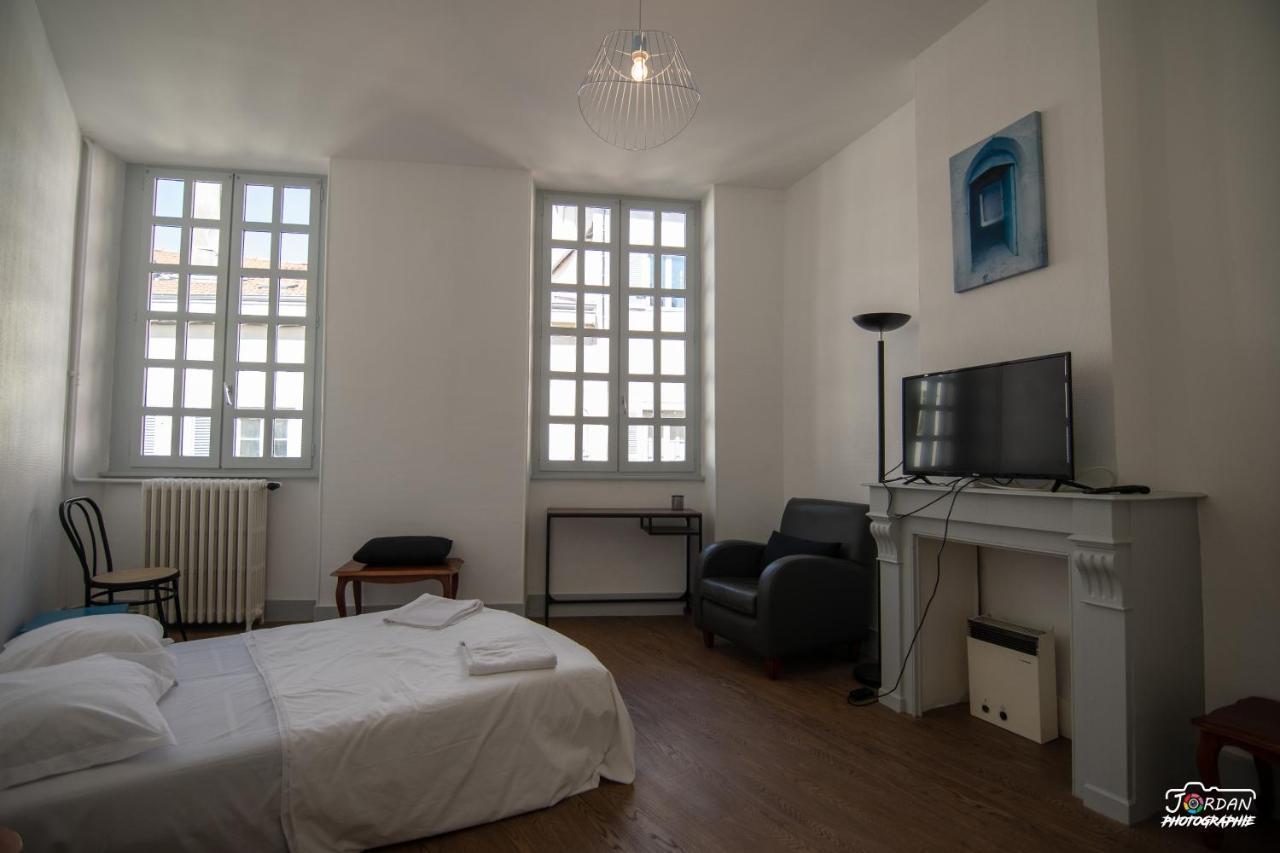 Hyper Centre - 3 Chambres - Gare - Wifi - Cosy 布雷斯地区布尔格 外观 照片