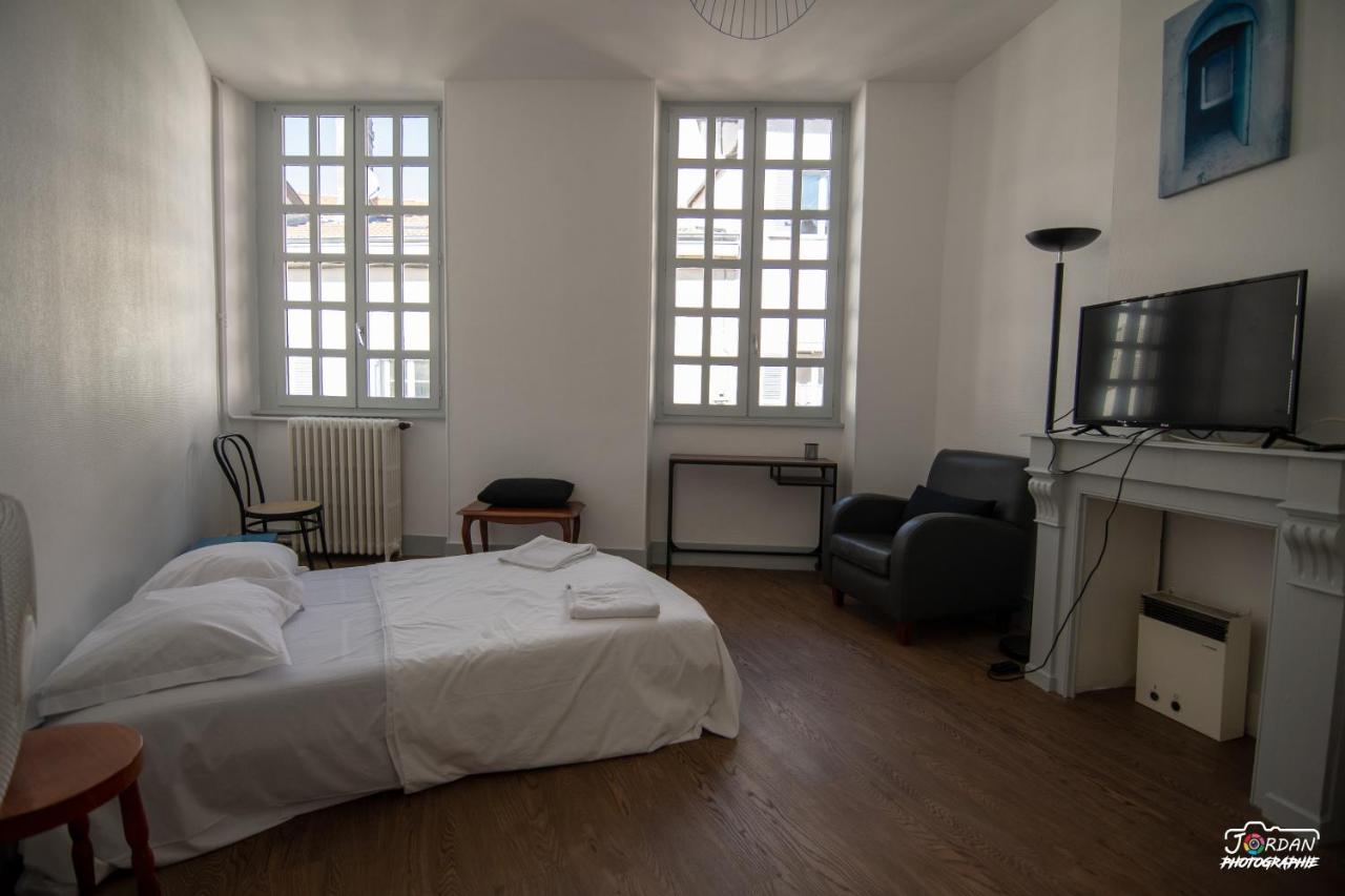 Hyper Centre - 3 Chambres - Gare - Wifi - Cosy 布雷斯地区布尔格 外观 照片